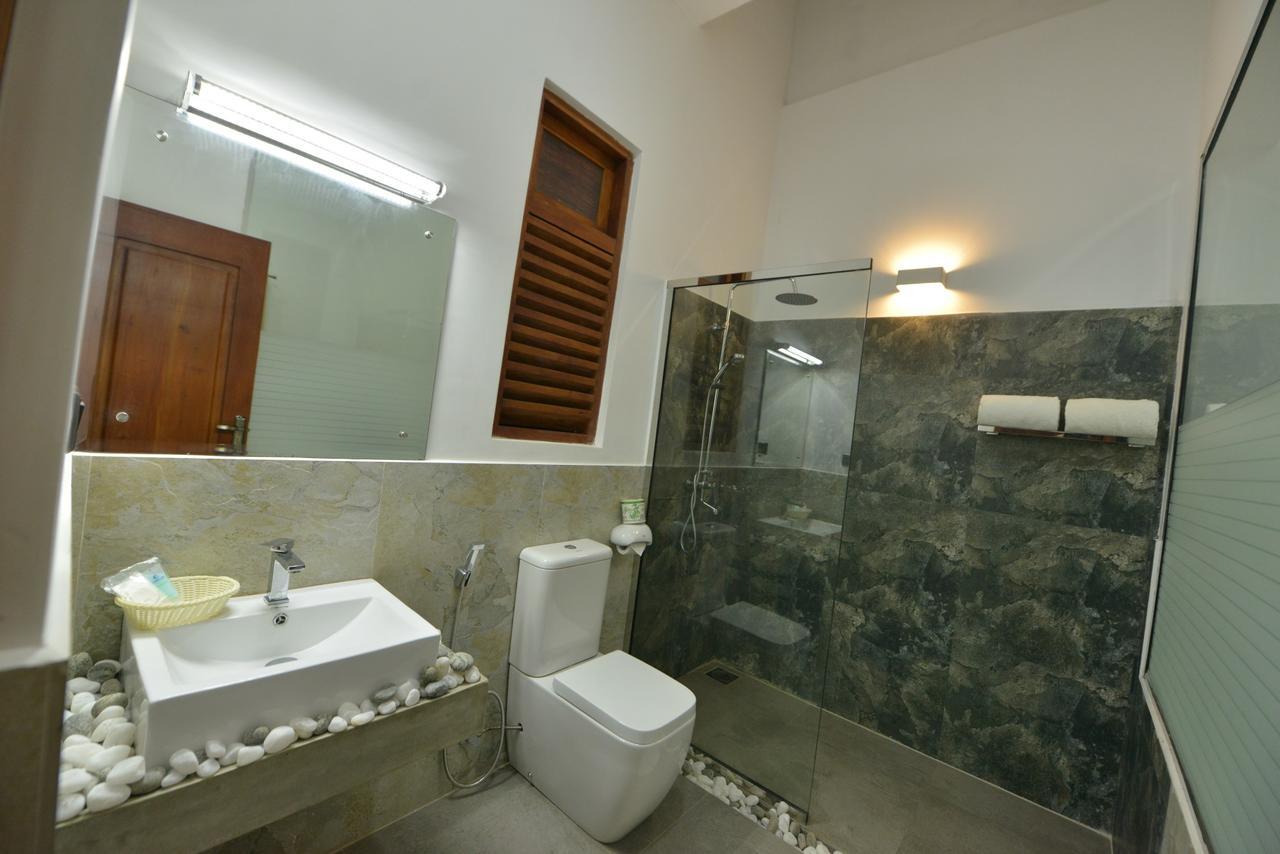 เอเธนาเลค บูทิก Hotel ดัมบูลลา ภายนอก รูปภาพ